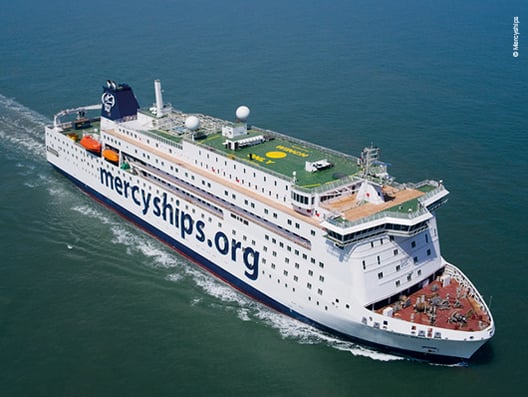Das Hospitalschiff Global Mercy auf hoher See